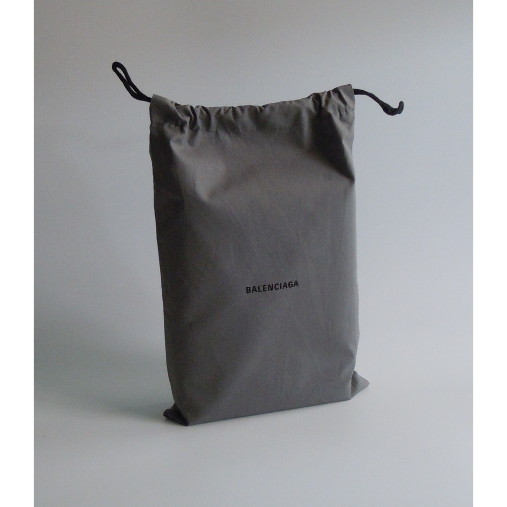 กระเป๋าถุงผ้ากันฝุ่น BALENCIAGA แท้  Made in Albania