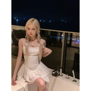 Cicishop(3167)มินิเดรสสายเดี่ยว ผ้าฉลุดอกไม้ ทรงสลิม ดีเทลเว้าหลัง แต่งระบายชาย สไตล์สาวหวานปนเซ็กซี่