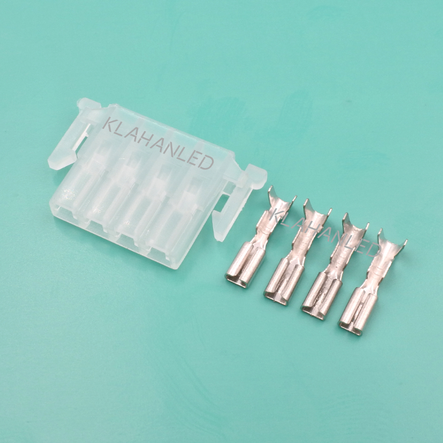 ปลั๊กต่อ สวิทช์ 4ช่อง พร้อมพิน ตัวเมีย แบบยังไม่เข้าสายไฟ สำหรับ มอเตอร์ไซค์ และรถยนต์