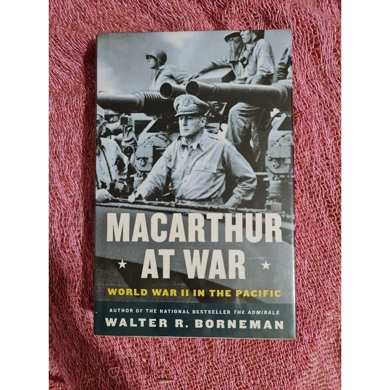 MACARTHUR AT WAR. *****