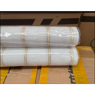 รามี่ตาถี่ริ้วข้าง จัดช่อดอกไม้