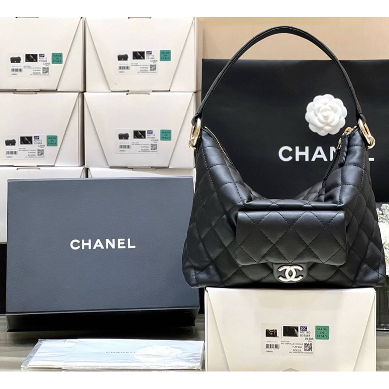 Chanel Calfskin Hobo Bag(Ori)VIP  📌หนังอิตาลีนำเข้างานเทียบแท้ 📌size 29.5x22.5x10cm.
