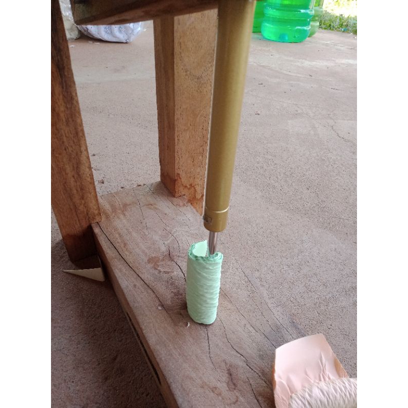 เครื่องอัดลายกระดาษทำดอกไม้จันทน์ ภูมิปัญญาชาวบ้าน