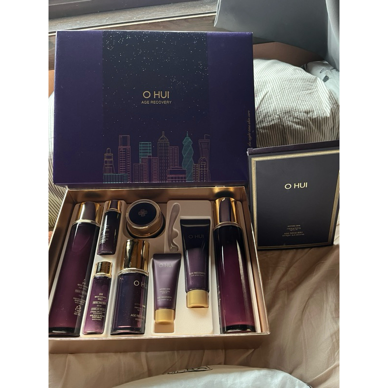 OHUI Age Recovery 4 items set/ต่อต้านวัย/คอลลาเจน/สกินแคร์/ครีม/เซรั่ม/ชุดอุปกรณ์