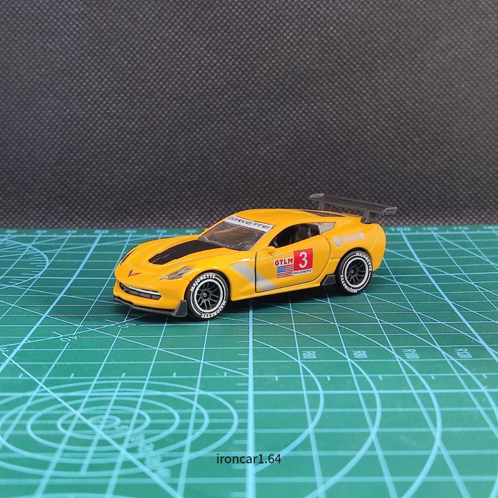 majorette Chevrolet corvette c7 สีเหลือง ลายแข่ง