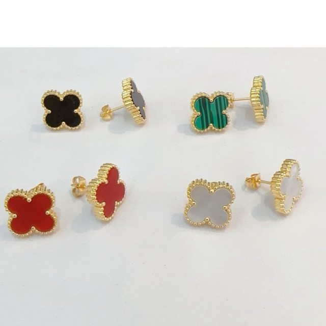 เครื่องประดับพร้อมส่ง ต่างหูติดหูดอกลงยา ใส่ไม่ลอกไม่ดำ  งานสแตนเลส ไทเทเนี่ยมเคลือบ18k ต่างหูดอก