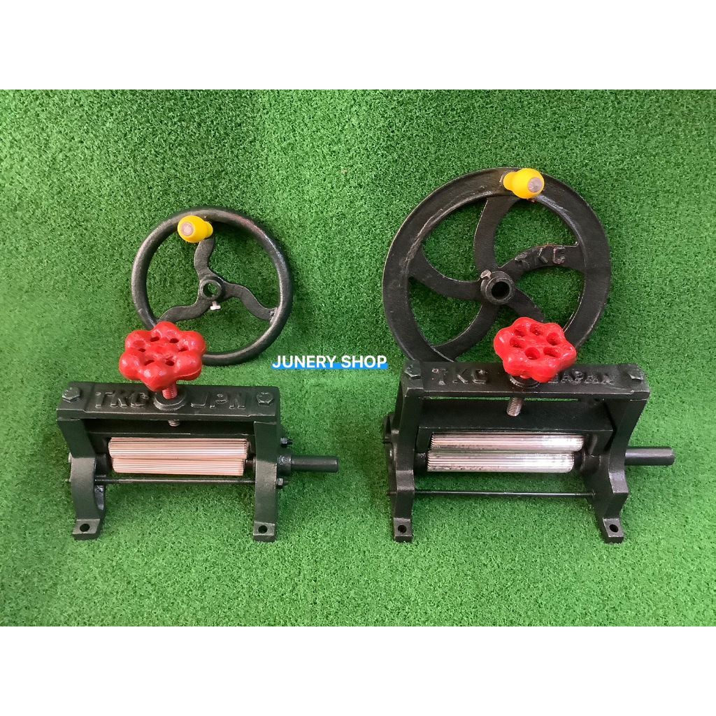 เครื่องบดปลาหมึก แกนลูกกลิ้งบดสแตนเลส  แบบมือหมุน 5 นิ้ว 5.5 นิ้ว TKC By JUNERY SHOP