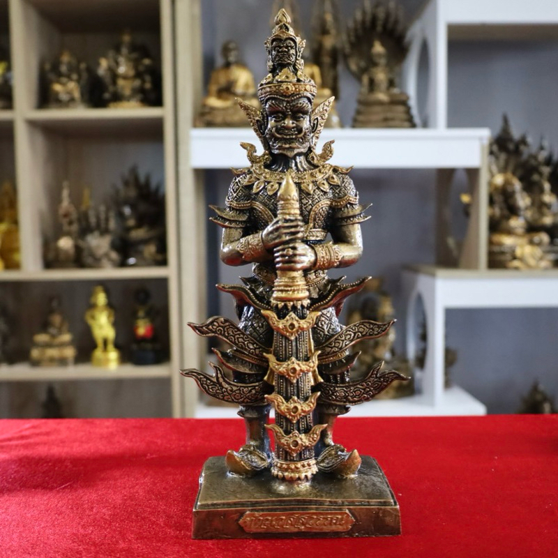 ท้าวเวสสุวรณ แร่เหล็กน้ำพี้ สูง12นิ้ว แถมฟรีฐานรอง