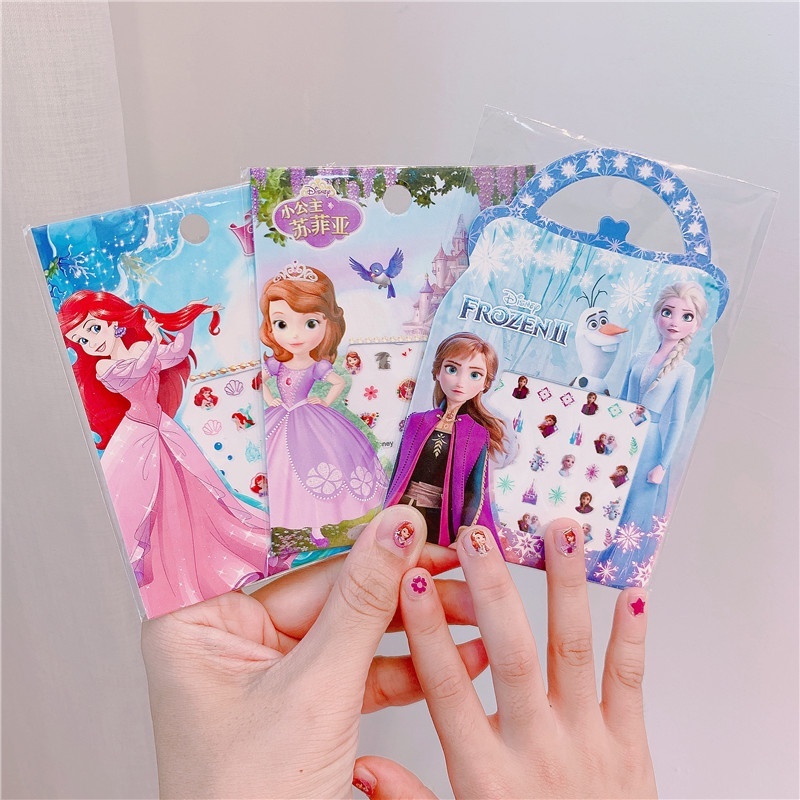 สติ๊กเกอร์ติดเล็บเด็ก แผ่นละ 6฿ สติ๊กเกอร์ติดเล็บ เจ้าหญิง ปลอดสาร sticker nail เอลซ่า เจ้าหญิง คิตตี้ Frozen ติดหู