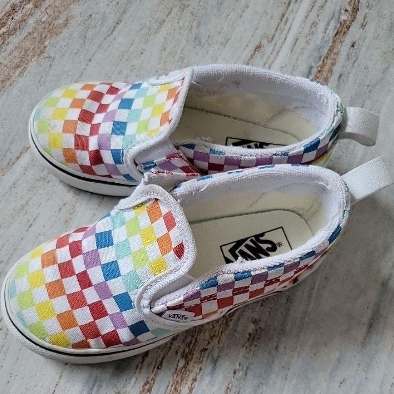 Vans Rainbow Slip on รองเท้าเด็ก ของแท้มือสอง แทบไม่ได้ใส่