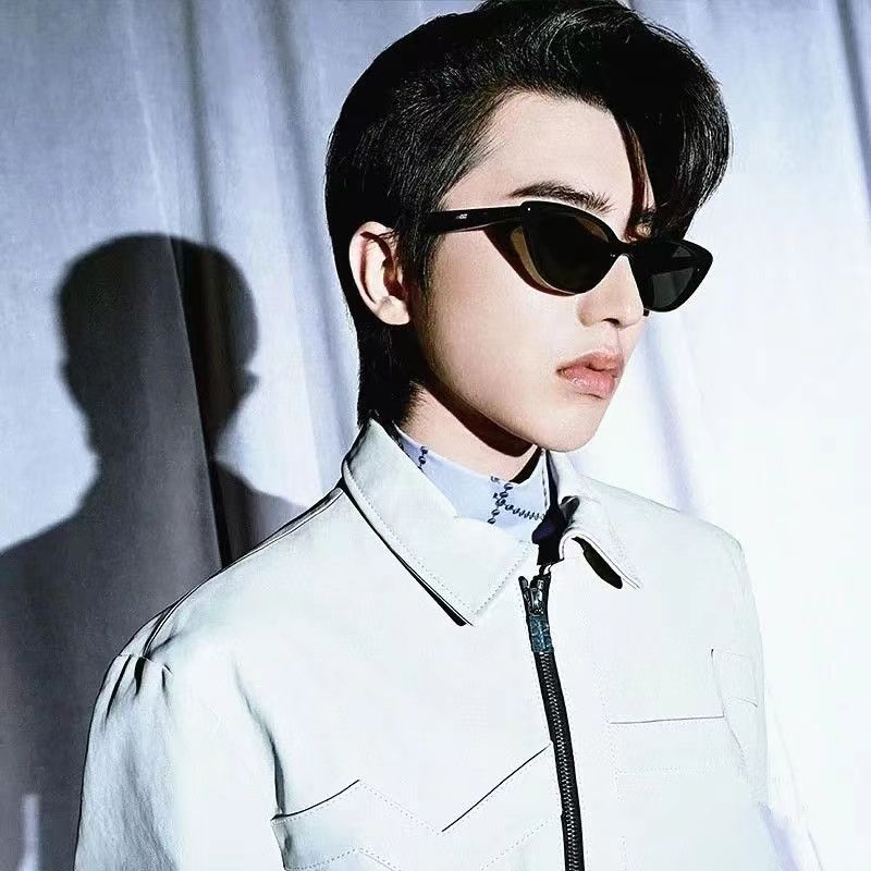 [จัดส่ง24ชมจากกรุงเทพฯ] แว่นแฟชั่นเกาหลี สีชมพู แว่นกันแดดแฟชั่นย้อนยุค เครื่องประดับแฟชั่น มีให้เลือก 6 สี Unisex - รูปที่ 2