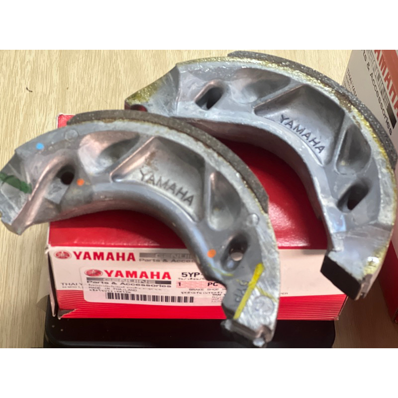 5YP-F530K-00ผ้าเบรคหลังแท้YAMAHA GRAND FILANO/GT125/MIO,MIO115-125/1ชุด อะไหล่แท้YAMAHA