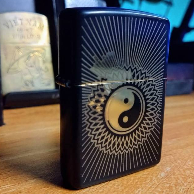 Zippo ของแท้จาก US [มือสอง] ลายหยินหยาง