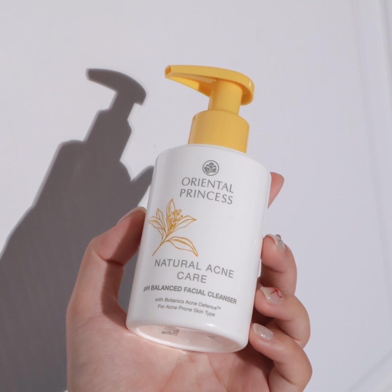 ตัวใหม่ โฟมล้างหน้าลดสิวOriental pH Balanced Facial Cleanser 150 ml. ราคา 235 บาท