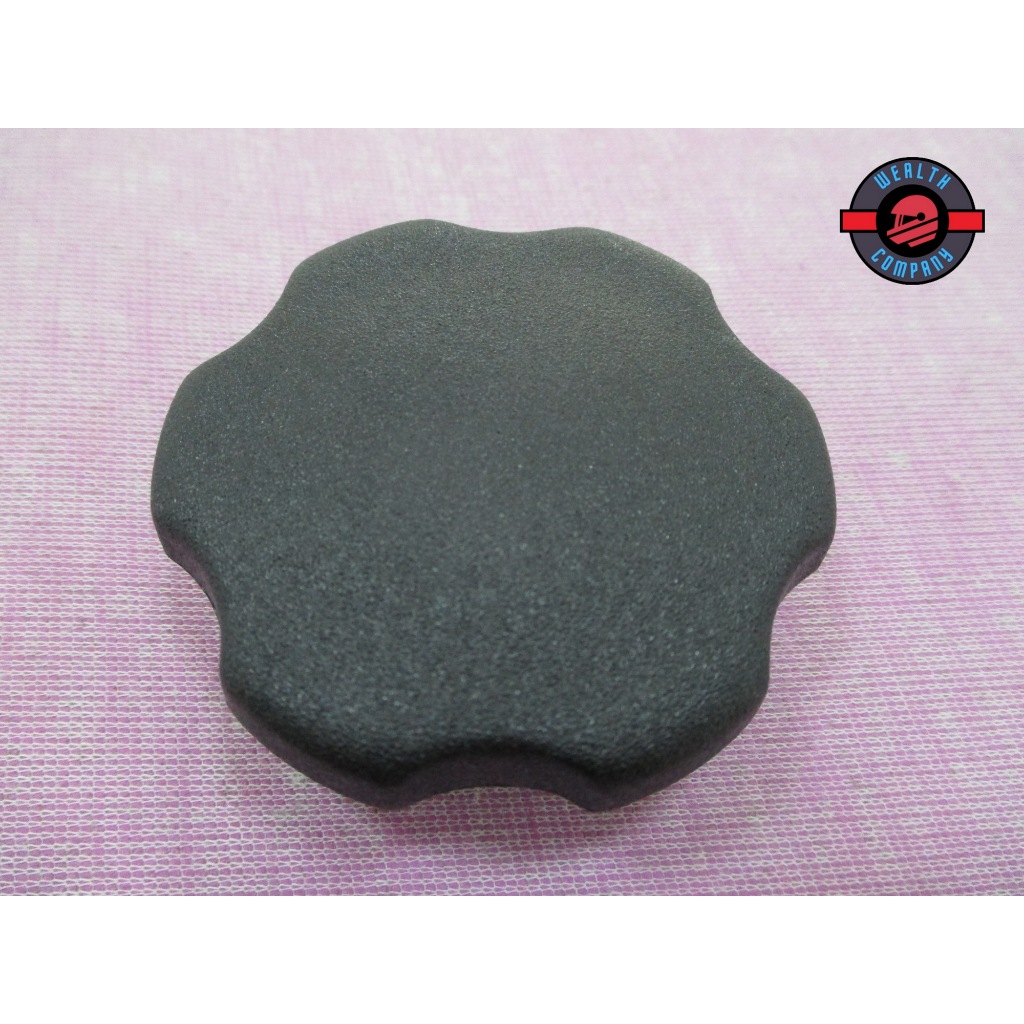 #ฝาปิดน้ำมันเครื่อง  Fit ISUZU TFR D-MAX // Engine Oil Bottle Cap "Black" 1 Pc
