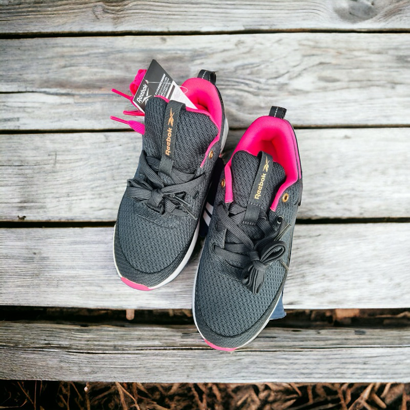 รองเท้า รองเท้ากีฬาReebok