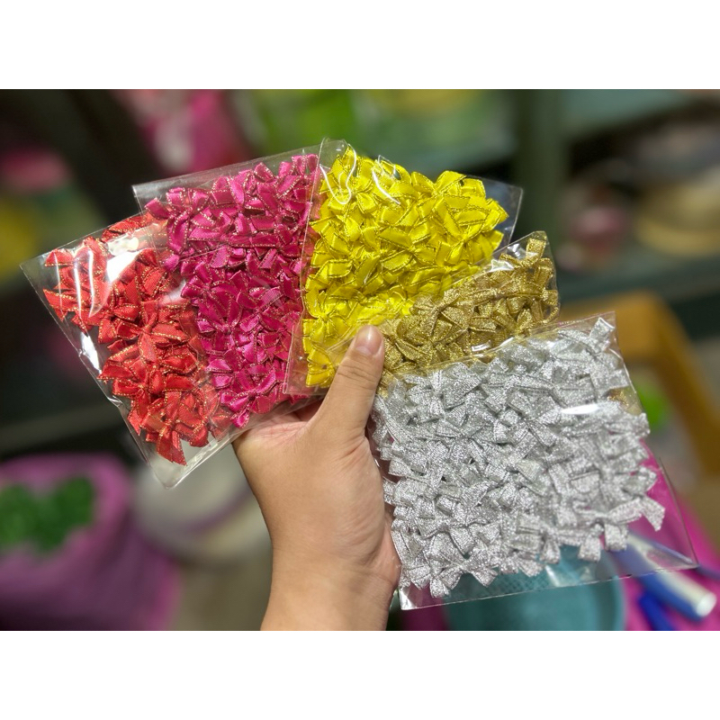 โบว์ผ้า 7มิล จำนวน100ชิ้น สีทอง สีเงิน ขอบทองสีสดๆ