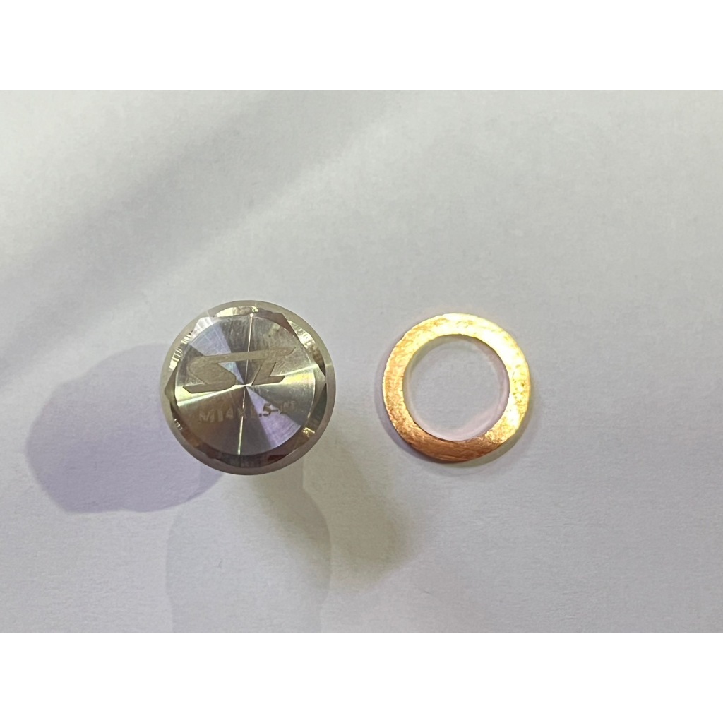 น๊อตถ่ายน้ำมันเครื่อง แบบมีแม่เหล็ก สำหรับ Yamaha รุ่น R7 MT-07 MT-09 tracer 900