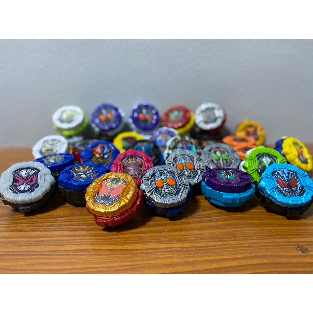 Ridewatch ไรชวอช มาสไรเดอร์จีโอ Kamen Rider Zi-O Ridewatch (แถมถ่านฟรี)