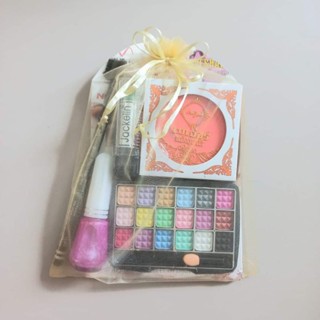 ชุดเครื่องสำอางค์แก้บนในถุงทอง ถวายนางไม้นางตะเคียน