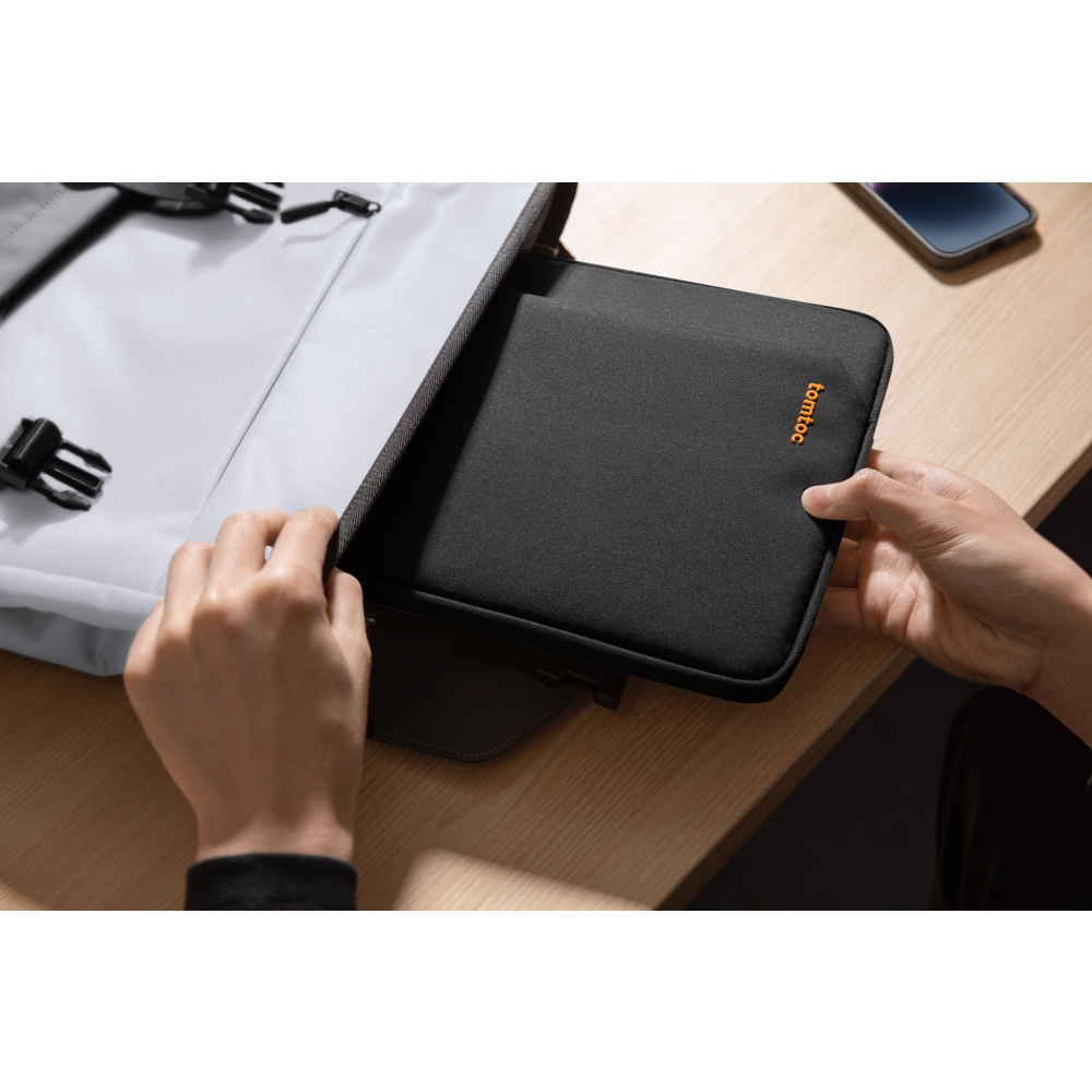 Tomtoc Light-B18 Protection Sleeve ซองกระเป๋าเกรดพรีเมี่ยม สำหรับ iPad/Tablet 13 Inch