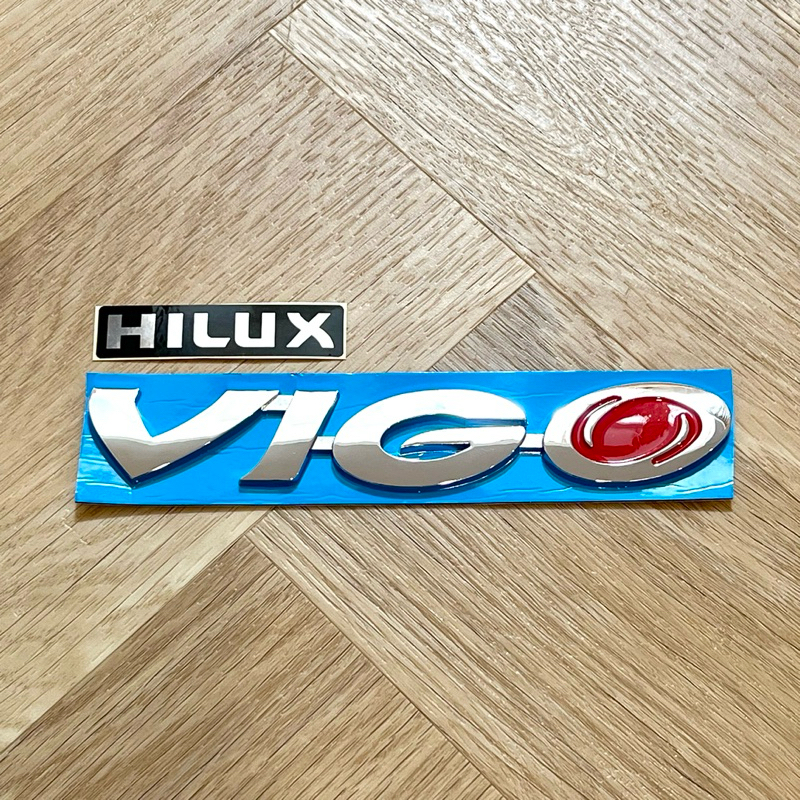 โลโก้ VIGO + สติ๊กเกอร์ HILUX (จำนวน 2 ชิ้น)