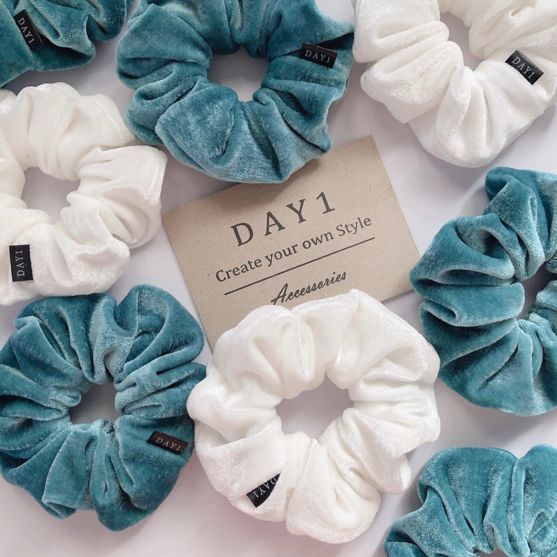 DAY 1 scrunchies ยางรัดผม size M