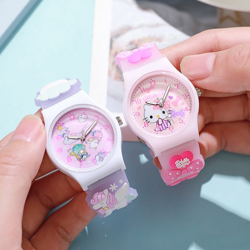 ใหม่ นาฬิกาข้อมือควอตซ์ สายซิลิโคน กันน้ํา ลายการ์ตูน Sanrio Kuromi Melody Cinnamoroll 3D น่ารัก สําหรับเด็กนักเรียน