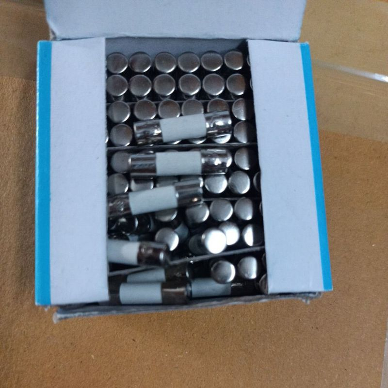 0001002 ฟิวส์ Fuse T6.3AH  250V