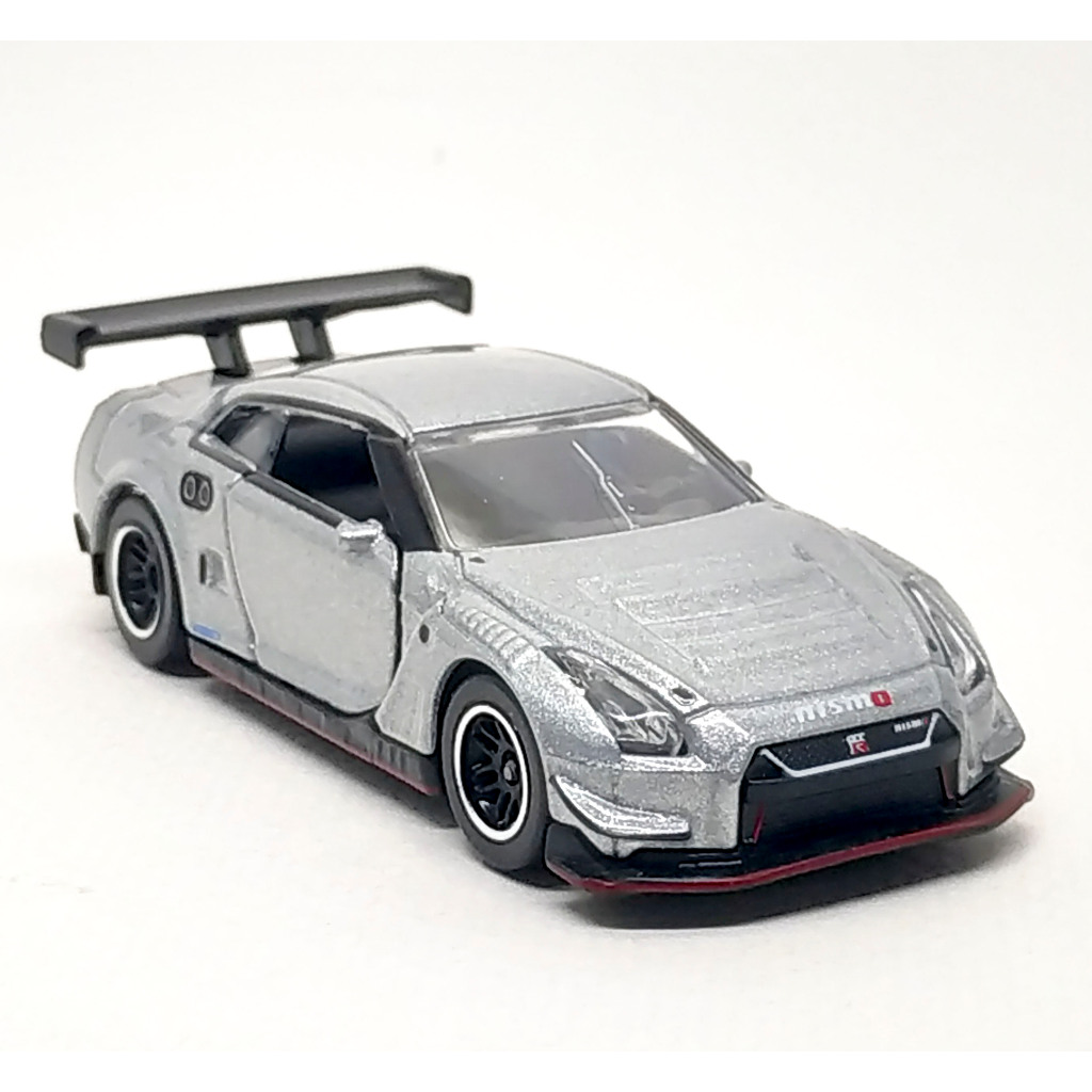 Majorette Nissan GT-R Nismo GT3 สีเงิน (Metallic) /Wheels D6CSBCL /scale 1/63 (3 inches) ไม่มี Packa