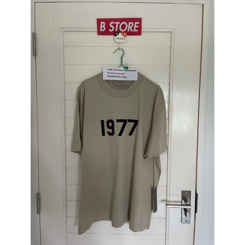 ESSENTIALS TEE SS22 IRON 1977✨  สินค้าพร้อมส่ง❗️