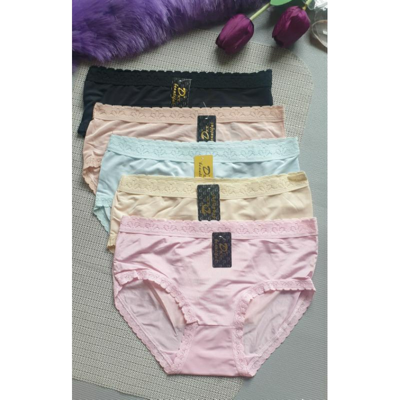 กางเกงในผู้หญิง ผ้าลื่น สีพาสเทล ขอบลูกไม้ (ไซส์ L-2XL)