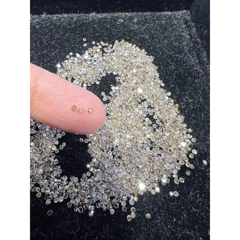 Petseek Round 1.70mm to 2.25mm 1 pieces.  เพชรซีก ของแท้ FLAT Diamonds || เพชรเ หลี่ยมDiamonds  เครื่อง ประดับ โบราณ