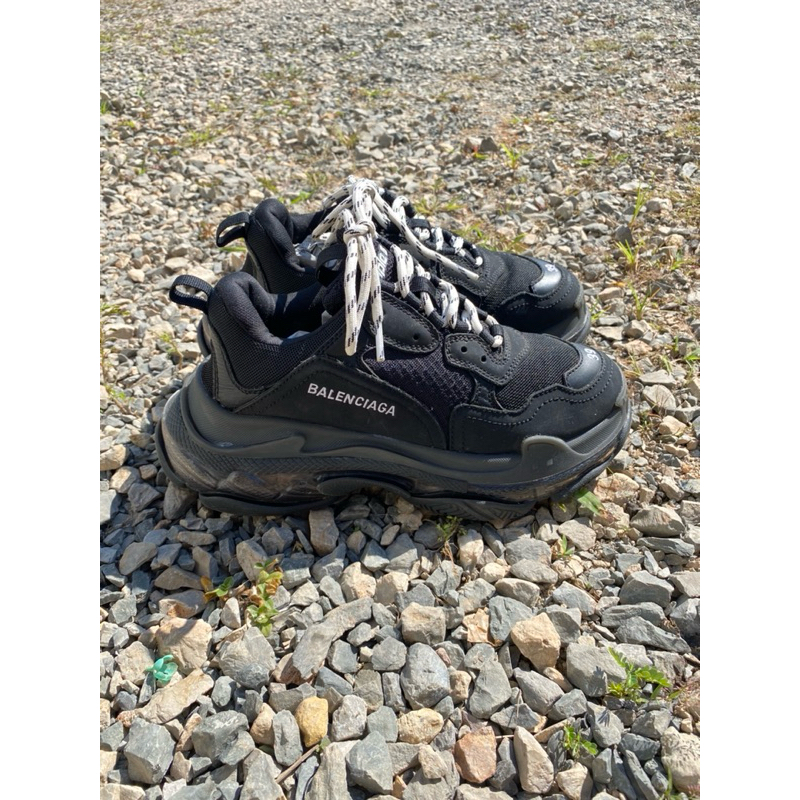 ❣️รองเท้ามือ 2❣️ Balenciaga Triple S Clearsole Sneakers in Black Mesh