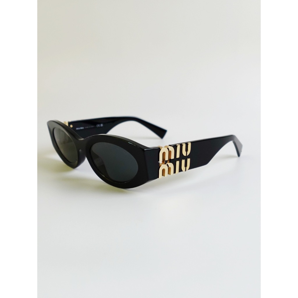 แว่นกันแดด Miu Miu รุ่น 11WS สินค้ามาใหม่ รุ่นยอดฮิต ของแท้100% รับประกัน1ปีพร้อมอุปกรณ์ครบset - รูปที่ 2