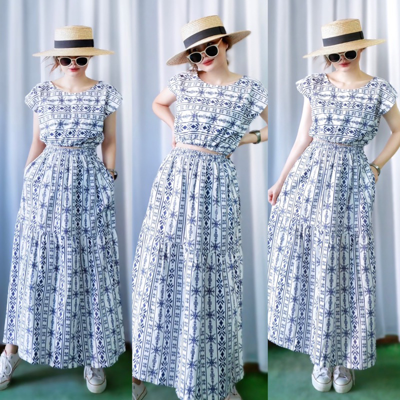 ชุดเซตเสื้อครอป+กระโปรง