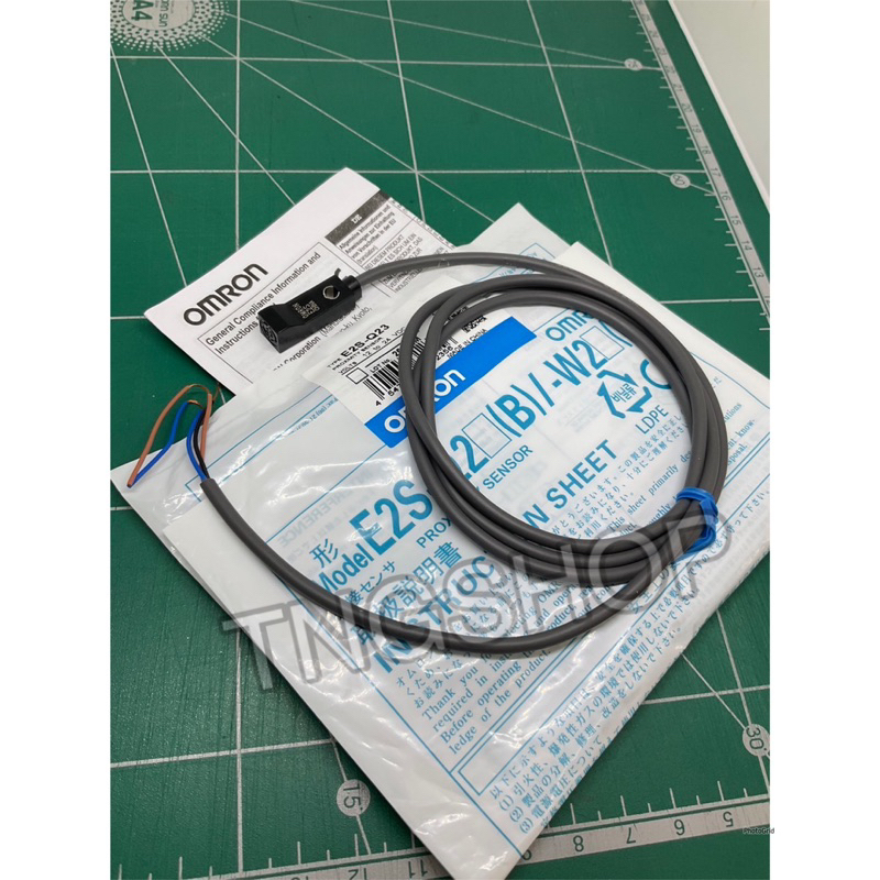 Omron E2S-Q23 PROXIMITY SENSOR 12-24VDC  1M (ของใหม่) ระยะ2.5mm 3สาย ชนิด NPN-NO
