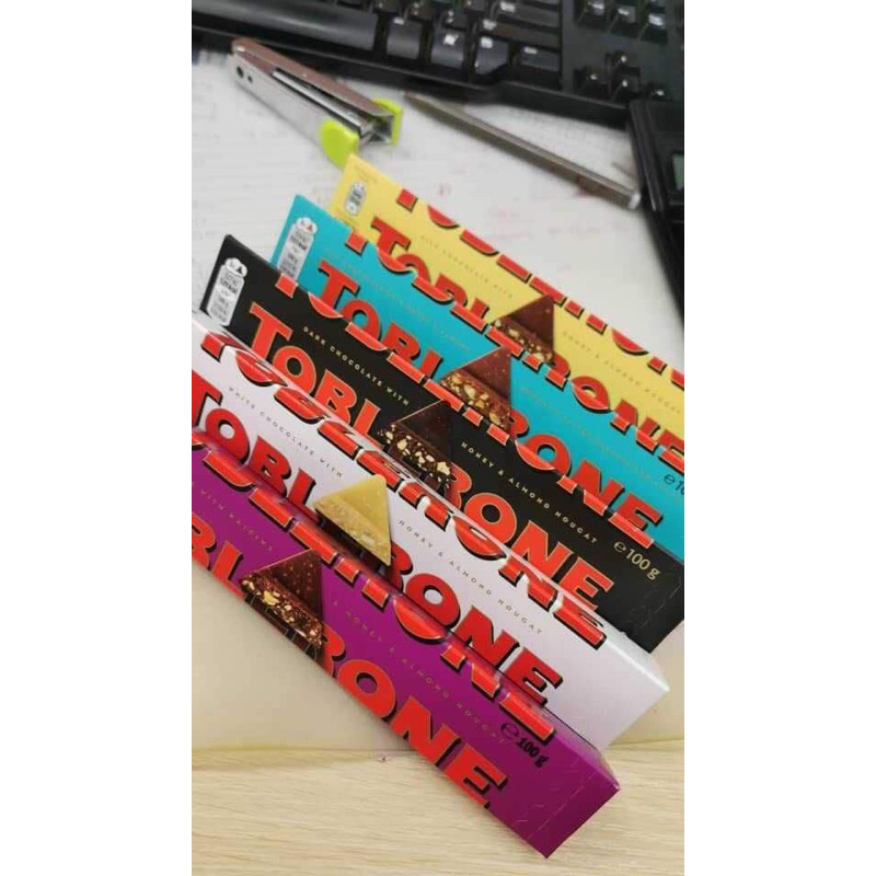 ช็อกโกแลต Toblerone Chocolate (อ่านรายละเอียดก่อนสั่งซื้อด้วยนะคะ)