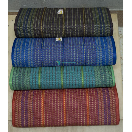 เสื่อปิคนิคใหญ่ขนาด 4 พับ 6 ฟุต 180x200ซ.ม. เสื่อปิคนิคยางพารา สินค้าไทย เหนียว แน่น ใช้งานคุ้ม tc99