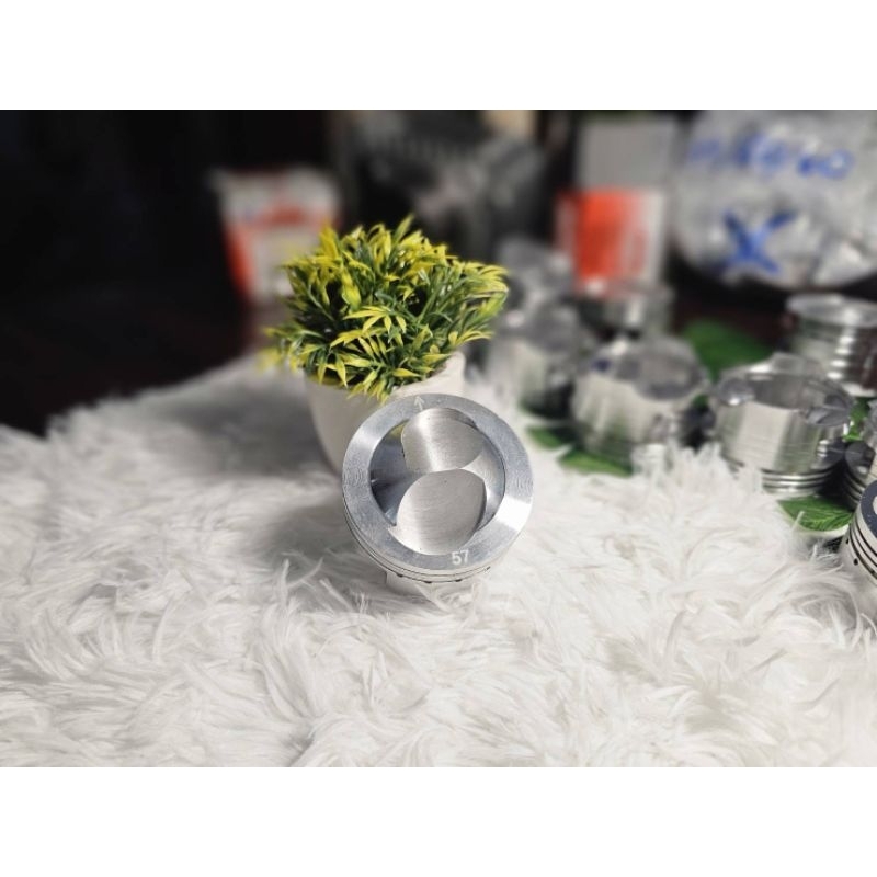 ลูกสูบ57ม.ม สลัก13 หัวนูน