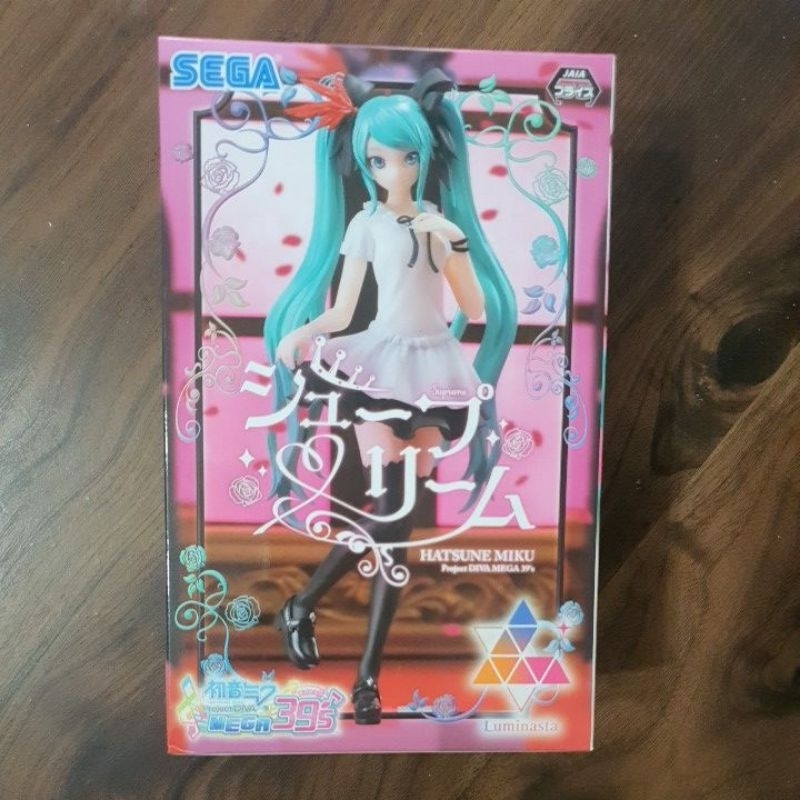 Hatsune Miku Project DIVA MEGA39's Luminasta Brand : SEGA
 
Size : H 18 cm