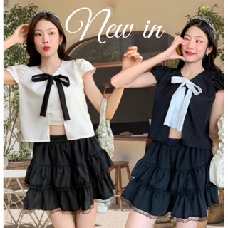 KORRA ·͜·♡เสื้อคลุมโบว์🖤ผ้ามีเทคเจอร์ดูแพงมากๆ✨มีซับในตรงด้า…