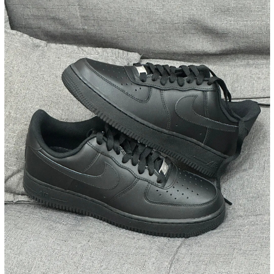 （ของแท้ 100 %）Nike Air Force 1 Low 07 black สีดำ