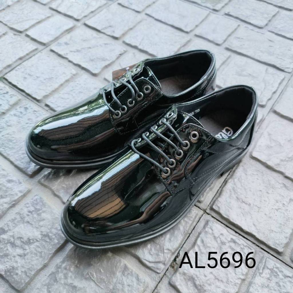 CSB ** มีถึงไซส์  46 ** รองเท้าหนังผูกเชือก  สีดำ CM545 ไซส์ 39-46