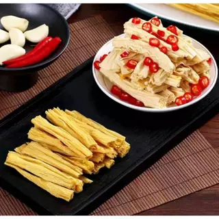 ฟองเต้าหู้แห้ง พร้อมส่ง 腐竹条 ขนาด200g ฟองเต้าหู้ใช้สำหรับประกอบอาหารได้หลากหลาย หรือนำไปทานคู่สุกี้หมอไฟ อร่อย