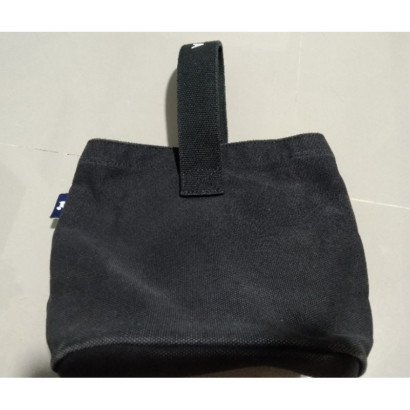 กระเป๋าถือใบเล็ก AGATHA มือสอง