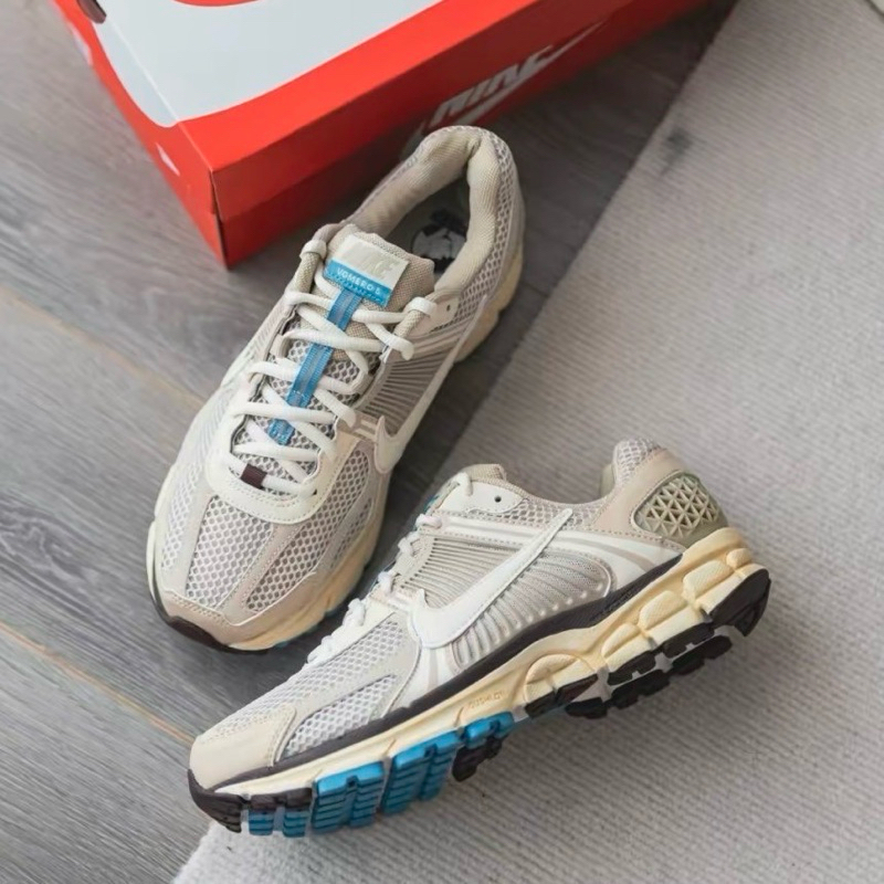 Nike W Zoom Vomero 5 Oatmeal แท้ 100%