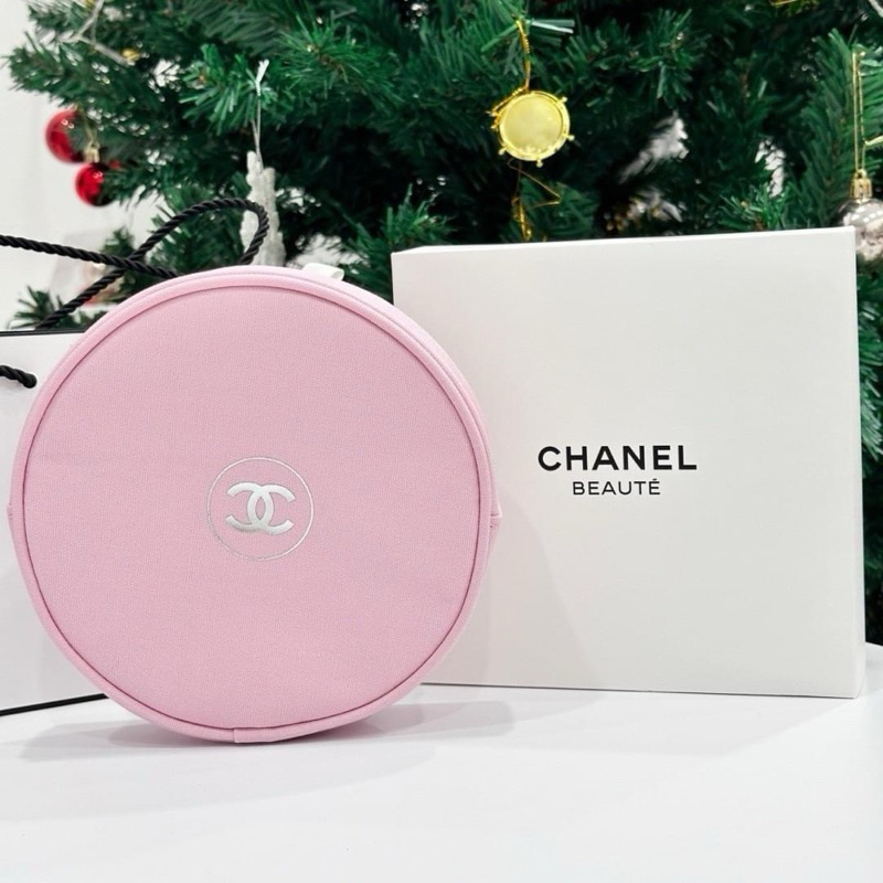 กระเป๋า CHANEL Beaute Pink Cosmetic Makeup Bag with Box