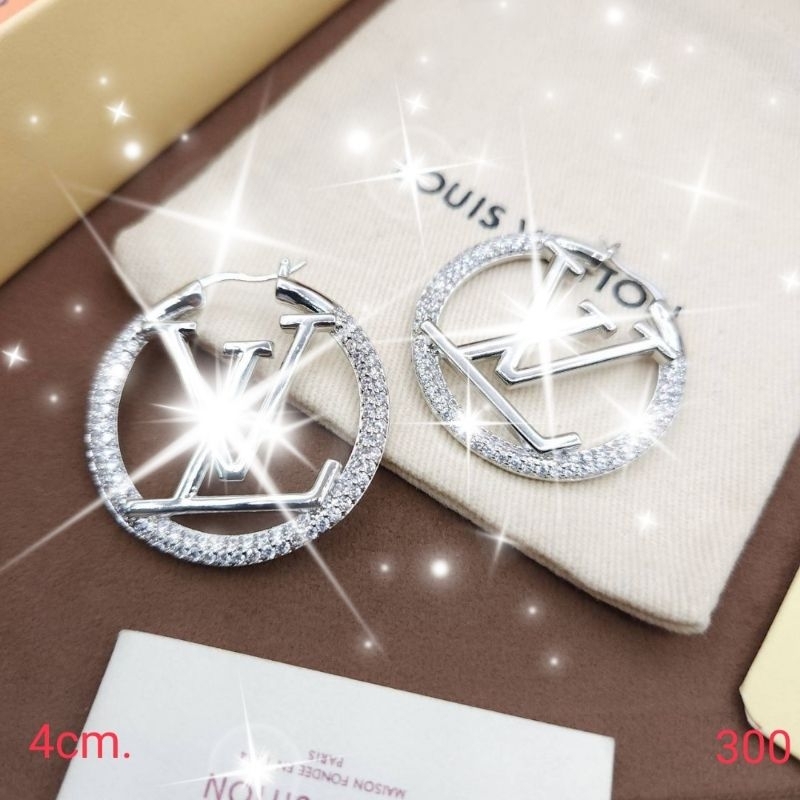 ต่างหู ตุ้มหูห่วง LV พร้อมส่ง ถูกที่สุด!!งานดีสุด!! LV001