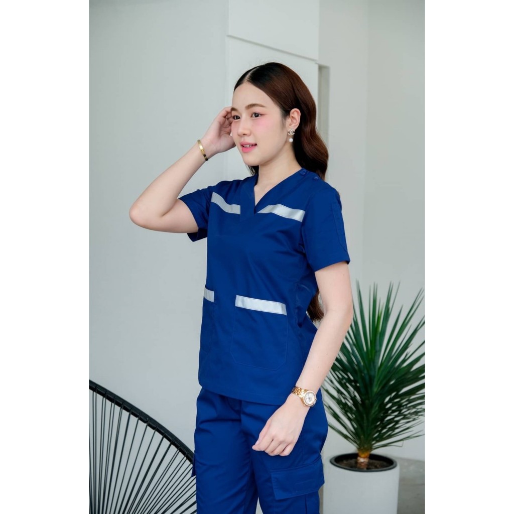 เสื้อพยาบาลปฏิบัติการฉุกเฉิน(EMS)พร้อมส่ง!!!พร้อมตรา!!!ราคาเฉพาะเสื้อเท่านั้น!!!แจ้งรายละเอียดตราทัก